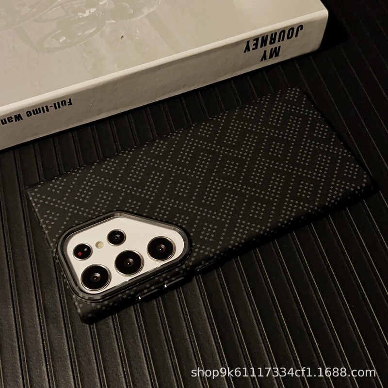 Suitable for Samsung S26Ultra Carbon Fiber Pattern Kevlar Magnetic Phone Case S26+ Ultra-Thin S25 Protective Case S26