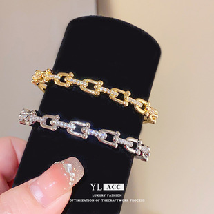 18K Real Gold Electroplated European and American Zircon U-Shaped Lock Buckle Bracelet Stylish Niche Elegant High-End Hand Jewelry for Women