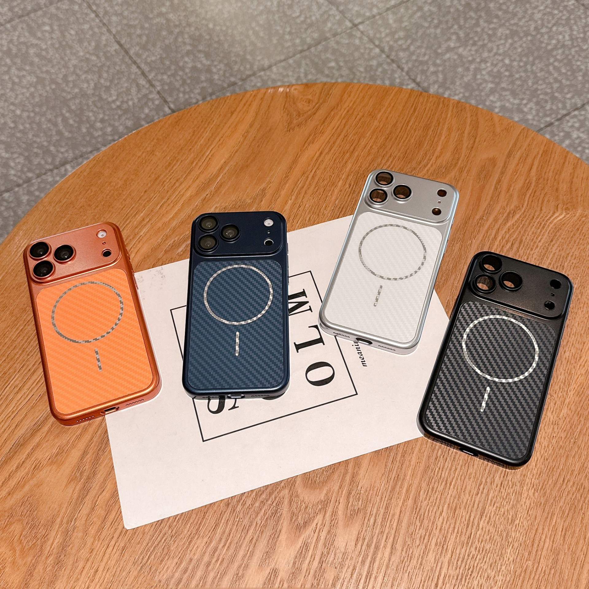 适用iPhone17promax苹果16磁吸【PC碳纤纹秒变】高级PC秒变17防摔