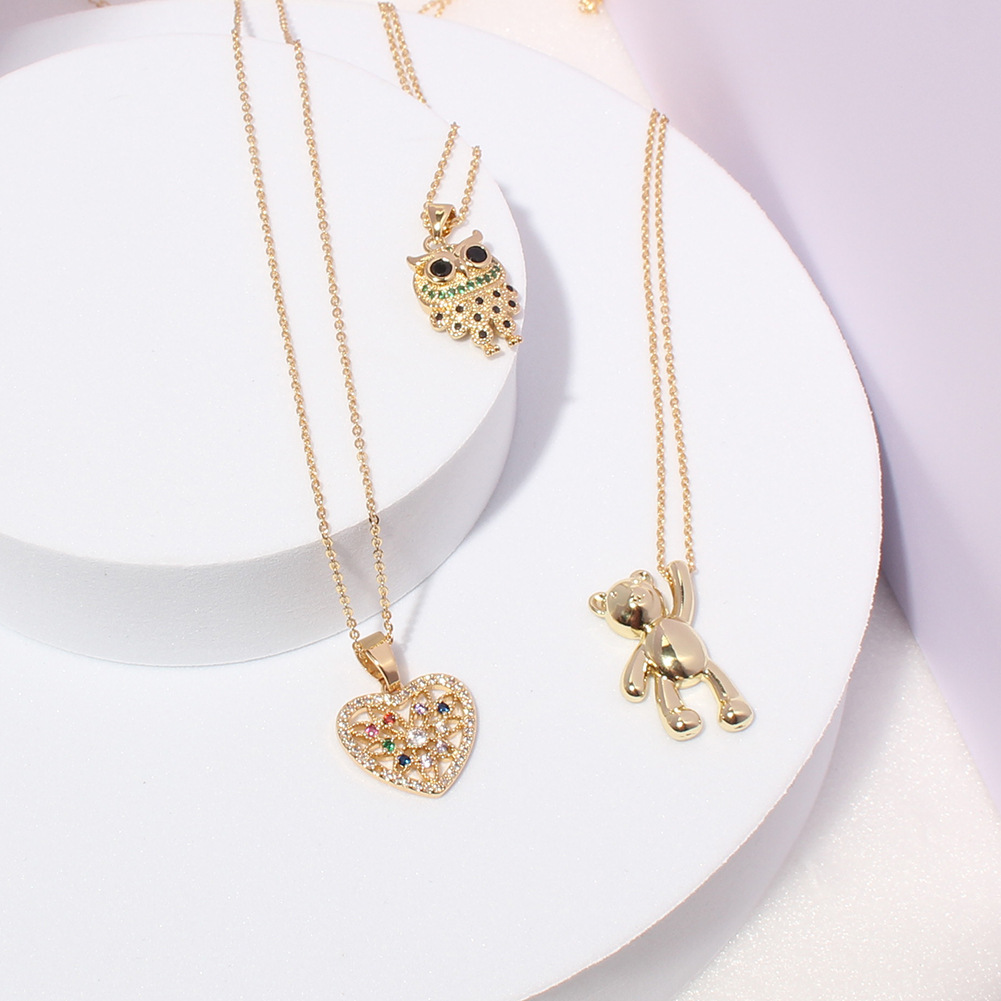 Style Fashion Personality Bear Love Pendant Necklace Simple Trend Single-layer Necklace Jewelry display picture 3