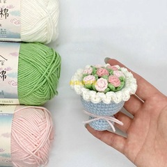 手作りの編み物ミニかぎ針編みの花束バッグウール DIY 素材ペンダント花束時間手作りで退屈を和らげます