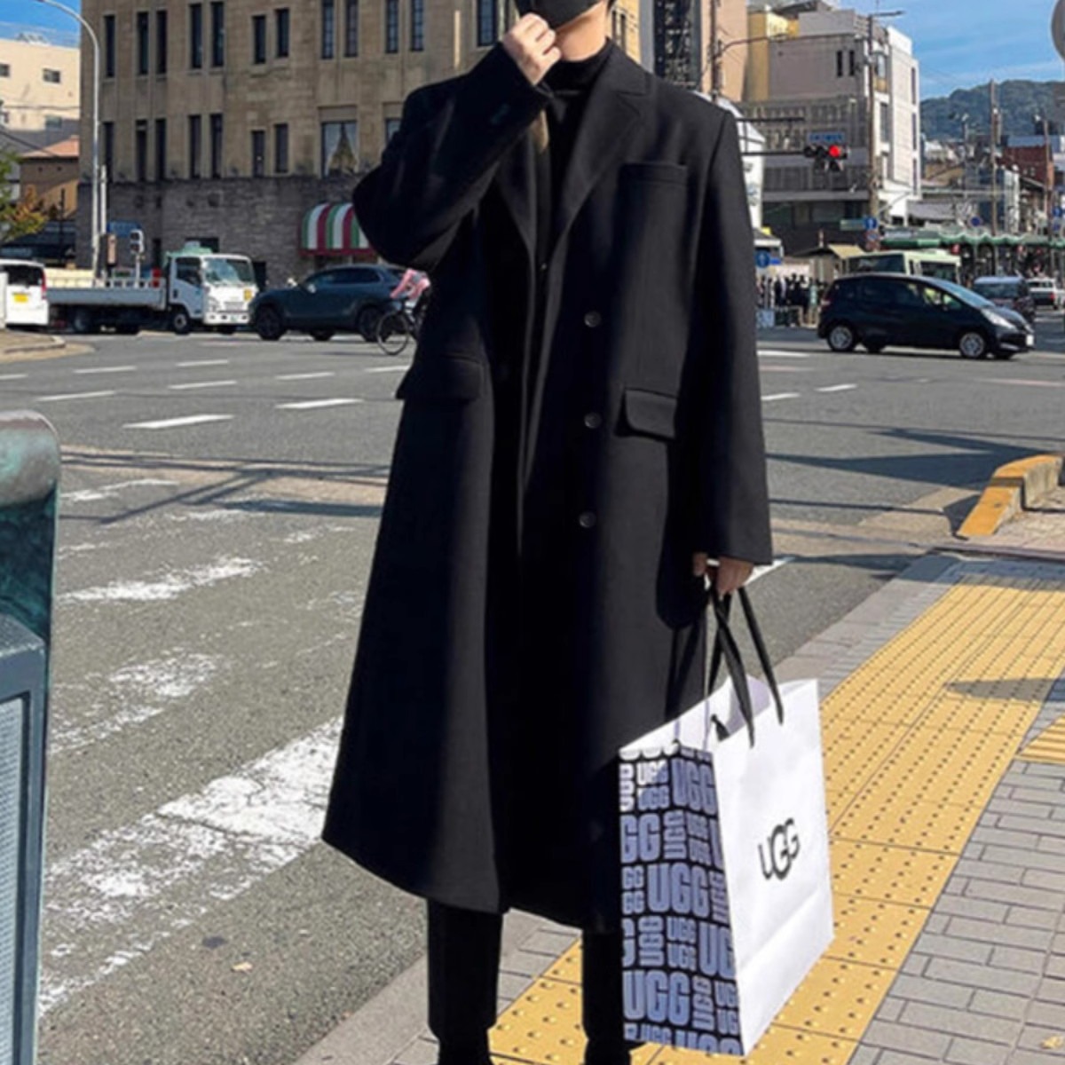 모직 코트 남자 가을과 겨울 한국 스타일 캐주얼 중간 길이의 무릎 길이 두꺼운 영국 스타일 어깨 하이 엔드 모직 코트