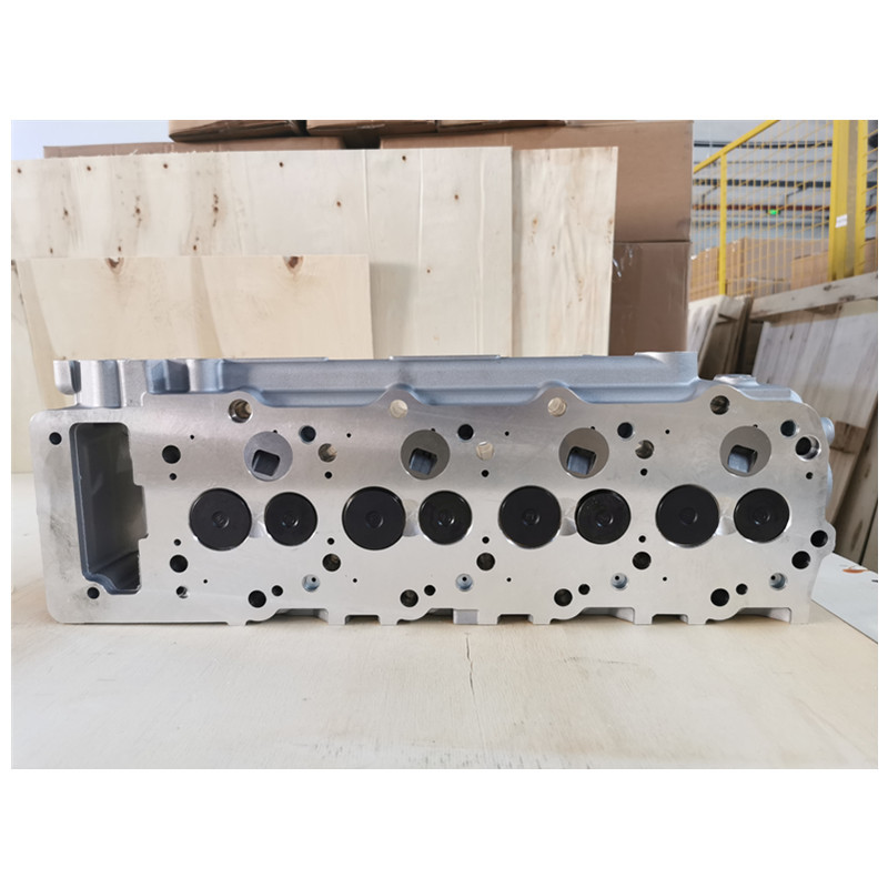 Factory Direct Supply Engine Cylinder Head 4M40T Cylinder Head Assembly Four Cylinder Cast Aluminum Cylinder Head Assembly 4M40T