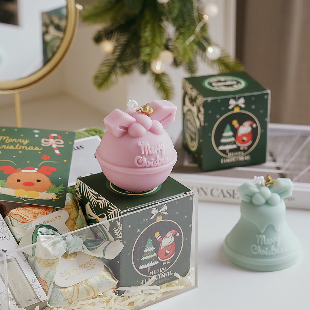 Velas de aromaterapia de Navidad al por mayor hechas a mano con forma de campana Cera de recuerdo de Navidad Velas de fragancias transfronterizas