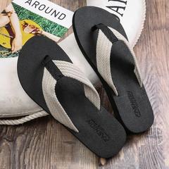 Personals Male Trend 2024 Summer New Fashion Anti-Slip Soft Sole Slip-On Sandals for Students Outdoor Wear Beach Shoes