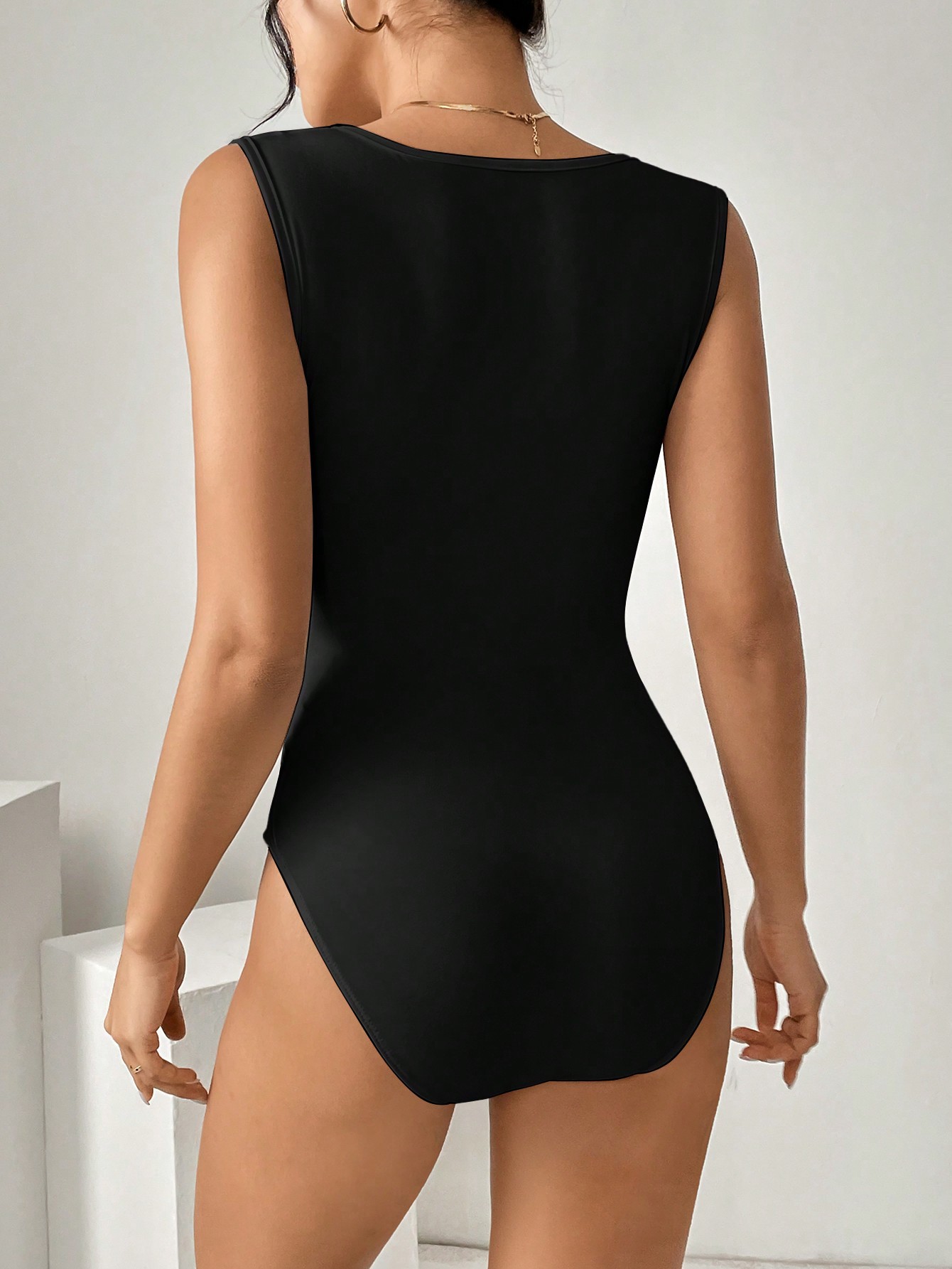 Comercio exterior ropa de mujer 2026 primavera y verano nuevo estilo universal de estilo de viaje tren tren de tres puntos cónico tren de tren delgado