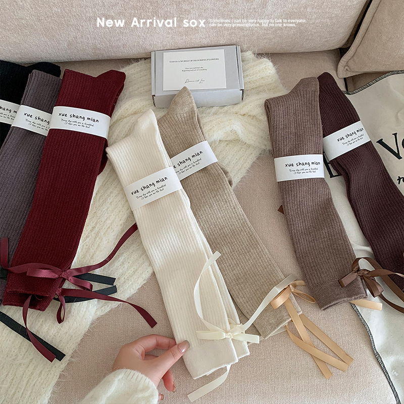 Autumn and Winter Cashmere Shallow Socks Women's Bow Ribbon Knee Thickened Warm Collocation Boots Slimming All-match Stockings