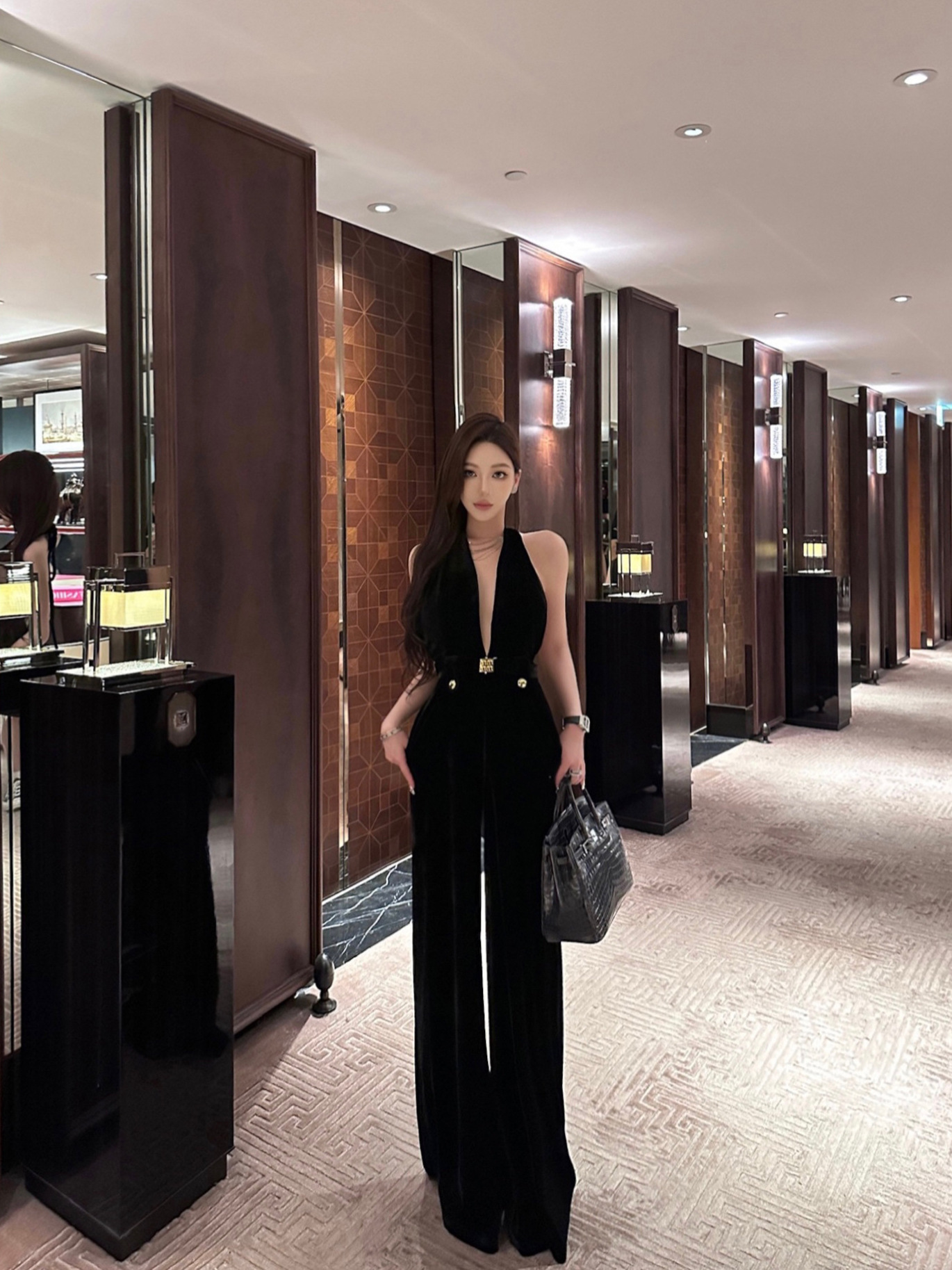 24 vestidos de otoño de alta calidad de estilo de belleza delgada cintura sexy cuello V profundo cuello colgante de terciopelo jacket mujer