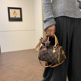 女士单肩包;女士双肩包;休闲背包