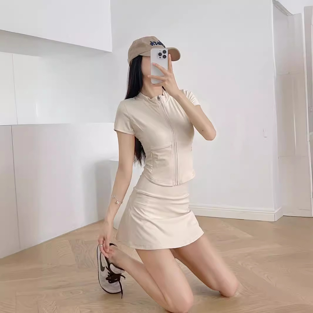夏季lulu瑜伽套裝辣妹時尚減齡上衣+防走光內襯半身裙短裙
