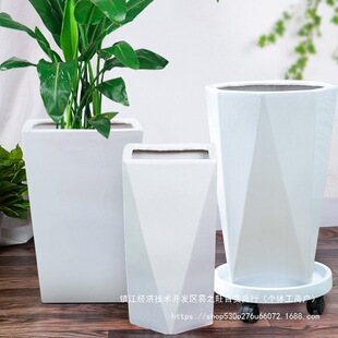 �����մɴ�ڏ�30���ϵ���}�؃r���վW�t�бP��݆�����B2021�¿�