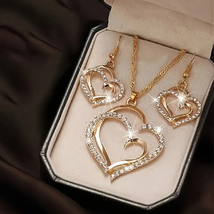 �W��Ůʽ����������b�͹ŕr�Ђ��ԺϽ����U�����ε����朶��h