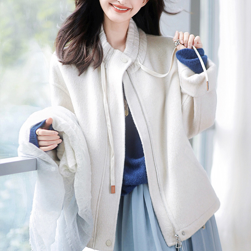 High-End Wool and Silk Coat, Elegant Stand-Collar Women's Jacket, Stylish Top, New Women's Fashion for Spring 2026