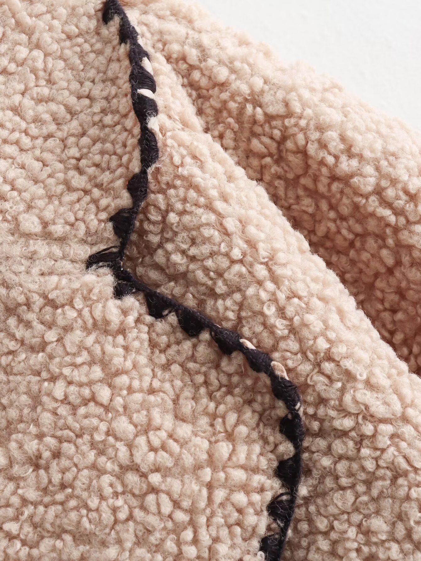 Women's 2024 new style casual granular fleece slim fit lamb wool coat B62905_voghion.com