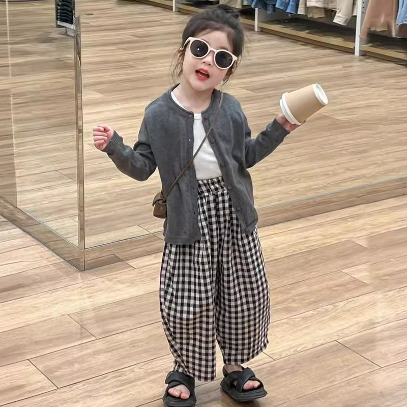 Korean Children's Clothing Girls Suit 2024 Spring Gray Knitted Sweater Cardigan Outwear White Vest Plaid Carrot Pants