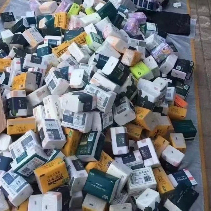 Неверная версия бумажных полотенец второго сорта, вытягивание бумаги навалом