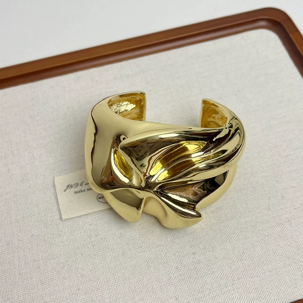Gold model Z-4185
