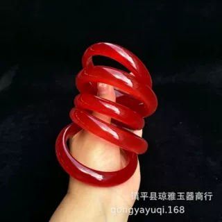 直播货源石英岩高冰鸽血红扁条手镯月经红翡圆条仿红玛瑙玉石手镯