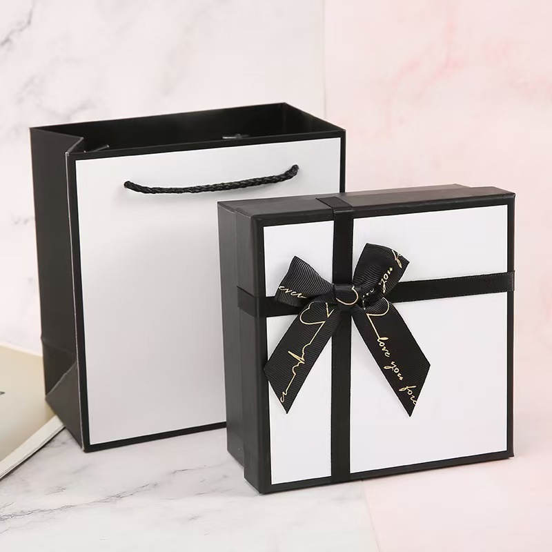 生日情人节包装礼品盒七夕口红香水包装盒商务员工福利礼品盒批发