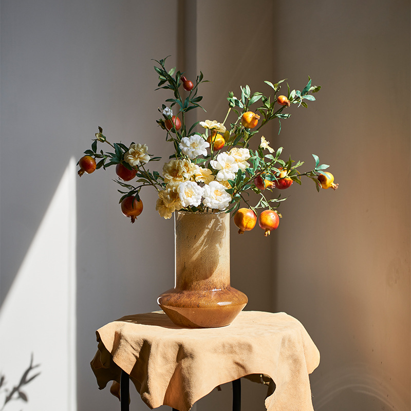 Florero de vidrio de lujo ligero American Maillard Decoración nórdica Sala de estar Mesa de comedor Arreglo floral Habitación modelo Decoración de hotel