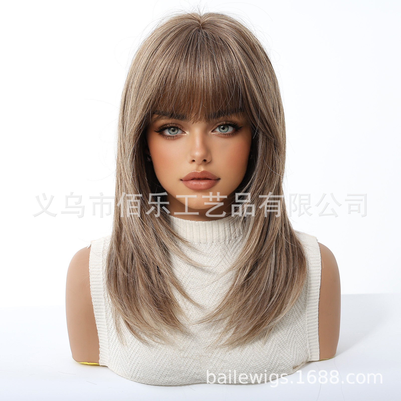 18 pulgadas peluca marrón Qi ping capas de cabello largo recto europeo y americano venta caliente en stock de pelucas