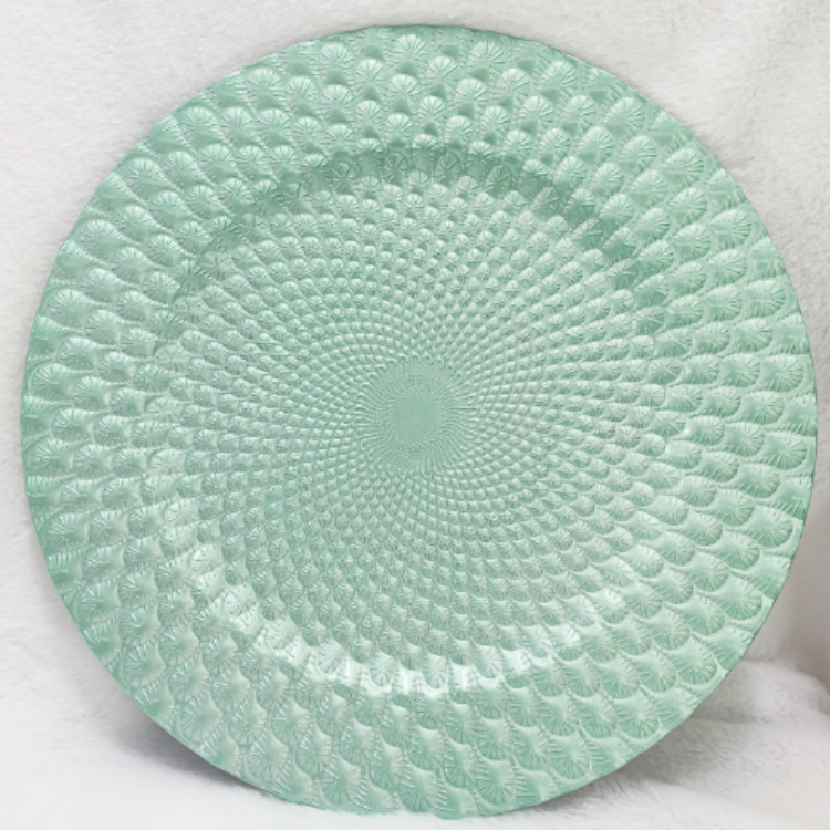 Western-Style Plates with High Aesthetic Value, Peacock Pattern Plastic Plates for Hotel Weddings and Parties, Color Customizable Charger Plates
