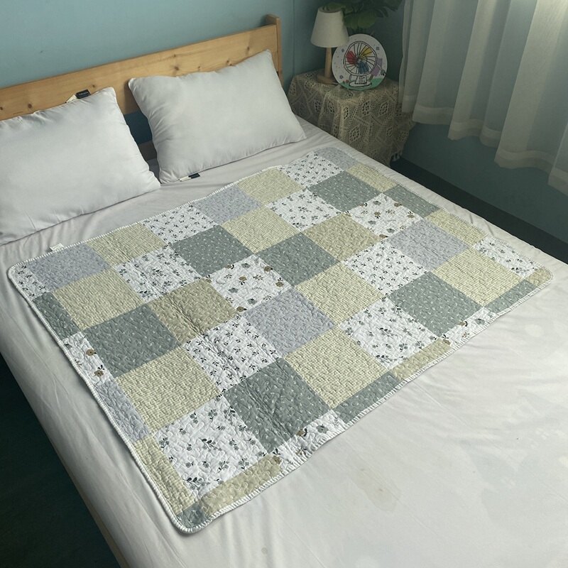 Full-Size Double-Sided Pure Cotton Bed Pad with Cotton Padding, Breathable, Washable, Oil-Proof, Sweat-Proof, Dirt-Resistant Mattress Pad for All Seasons Full-Size Double-Sided Pure Cotton Bed Pad with Cotton Padding, Breathable, Washable, Oil-Proof, Sweat-Proof, Dirt-Resistant Mattress Pad for All Seasons