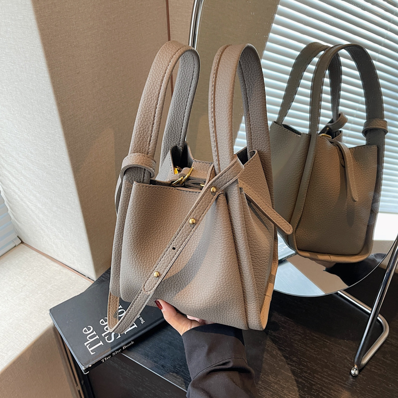 Bolso de moda coreano 2025 verano nuevo bolso femenino casual patrón de lichi bolso de hombro simple bandolera para niños y madres