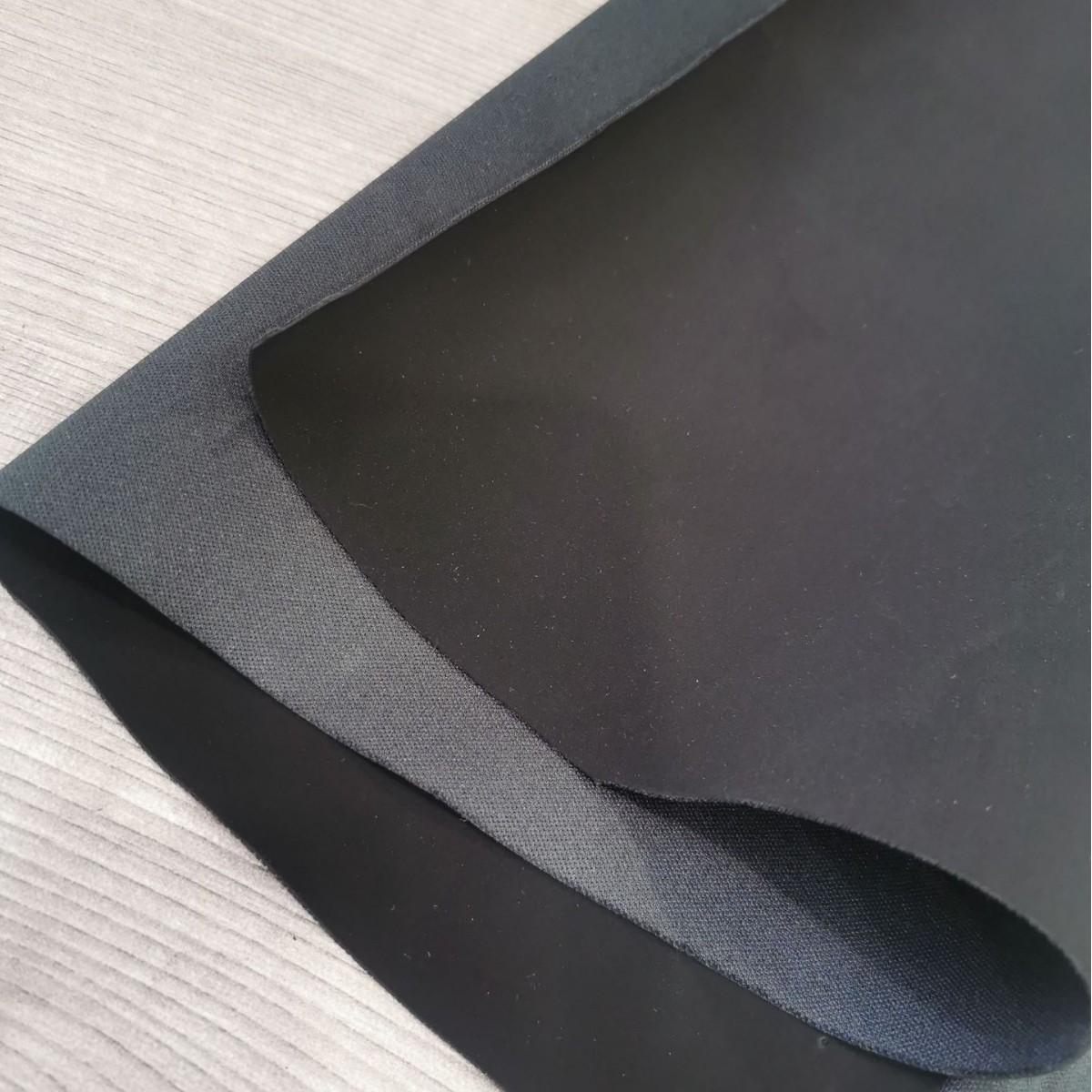 0.7mm佳积牛巴革 手套革鞋革电子包装布弹力底拉米革质感防滑