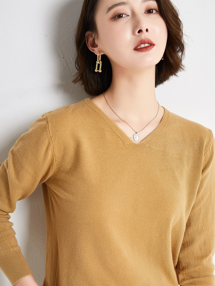 Otoño e Invierno nuevo estilo occidental con cuello en V color sólido manga larga suéter de fondo interior simple desgaste exterior suéter de cuello de pollo para mujeres