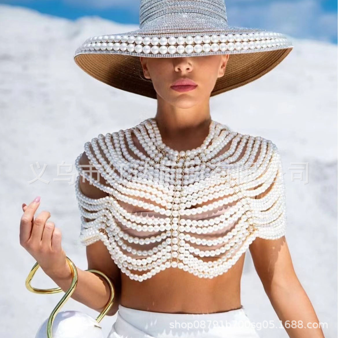 1b6693ce8f45421fb2d40417535869