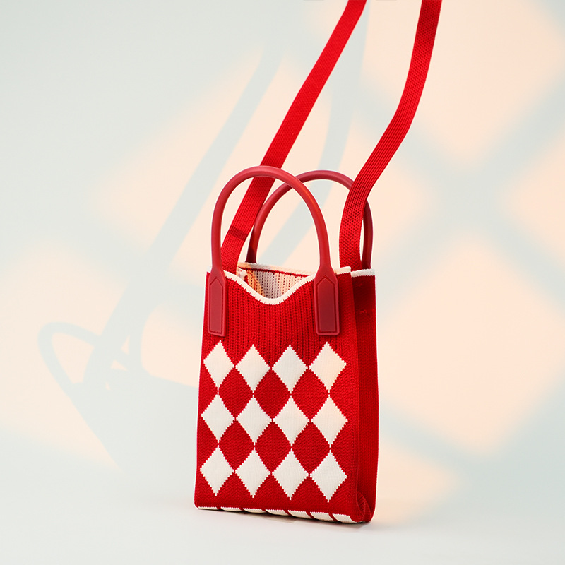 다이아몬드-레드