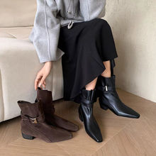 粗跟短靴女法式百搭复古年新款新品气质马丁靴低跟尖头瘦瘦靴