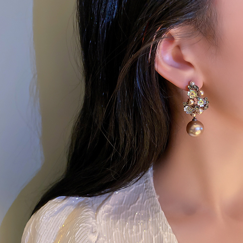 11g Weight Artificial Gemstones Inlay Material Earrings Classification Housewarming, Anniversary, Business, Wedding, Travel, Birthday, Festival Occasion Alloy Material Geometric Pattern Women'S Gender Diamond Design Silver Color Geometric Diamond Alloy Artificial Gemstones Earrings 5