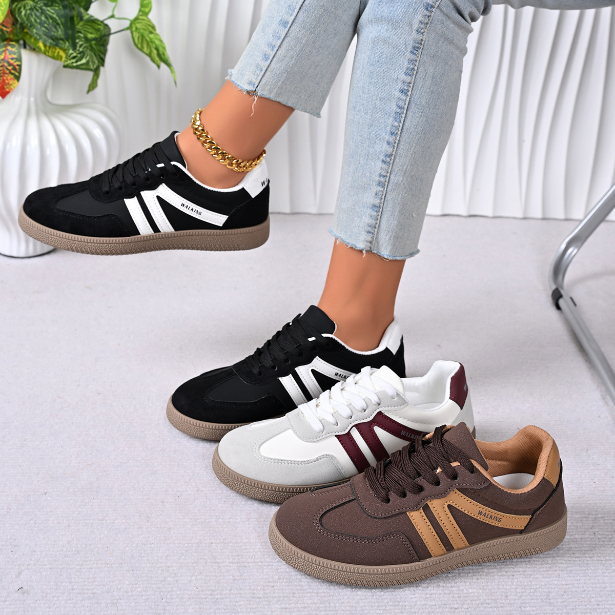 Cross-Border Large Size Lace-Up Moral Training Shoes 2025 New Autumn European and American Retro Color Matching Flat Sports Shoes for Women Wholesale