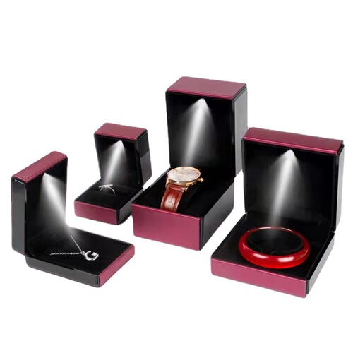 LED-lit engagement ring necklace bangle jewelry diamond watch gift packaging box brushed PU jewelry wholesale