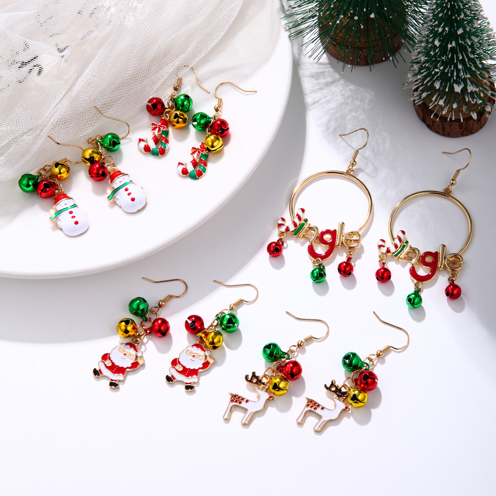Cute Christmas Christmas Tree Wreath Bell Zinc Alloy Drop Earrings display picture 6