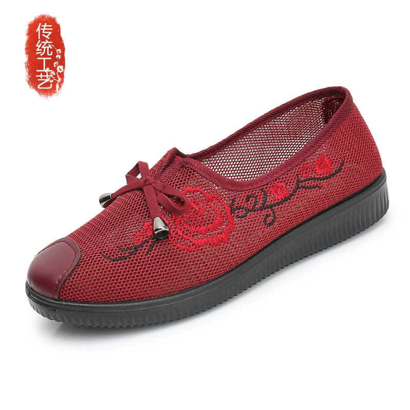Летняя новая обувь из ткани Old Beijing, Женская сетчатая дышащая мягкая подошва, нескользящая обувь для мамы, сетчатая обувь для старых дам