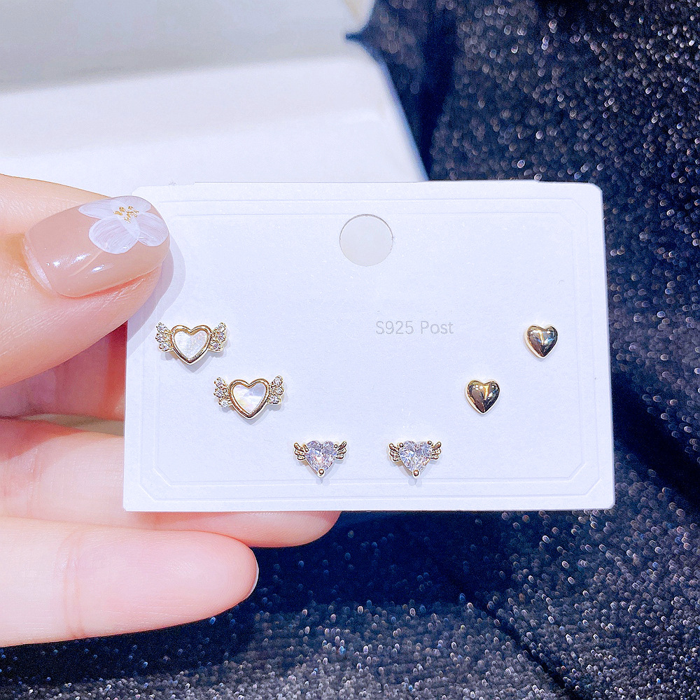 Women's Fashion Heart Shape Copper Ear Studs Inlay Artificial Gemstones Stud Earrings display picture 5