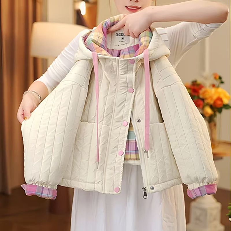 Girls' Korean-style plaid patchwork quilted jacket, autumn/winter 2026 new collection, for medium and large-sized children, cotton-padded hooded coat