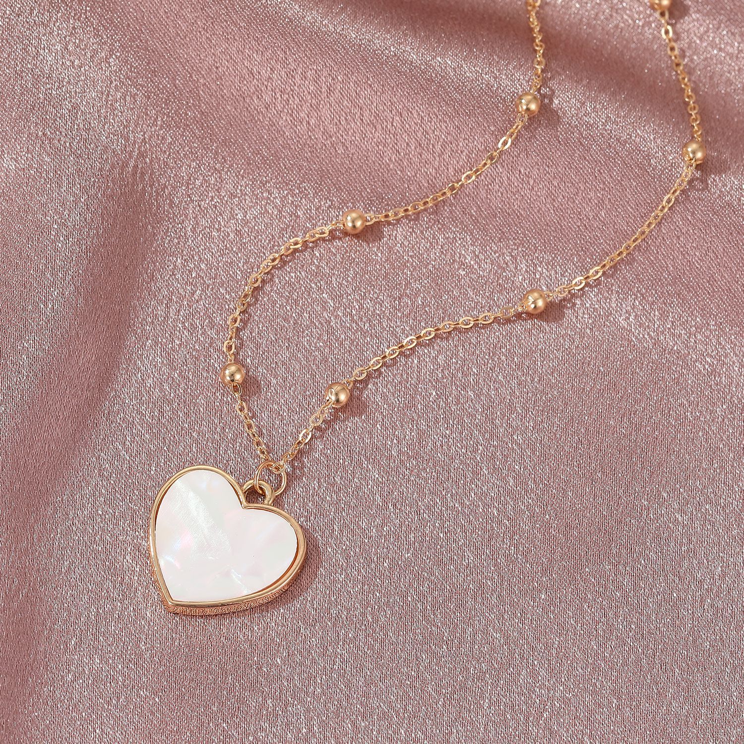 Fashion white heart-shape alloy necklace wholesale