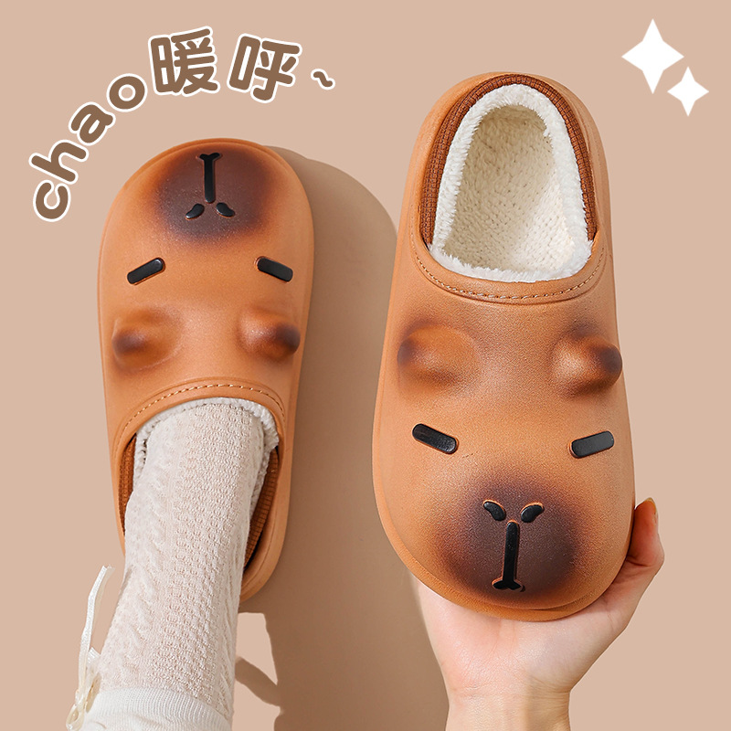 Zapatillas de algodón de mujeres otoño invierno 2025 nuevo Capibara cálido y veludo bolsa impermeable con zapatillas de algodón de luna