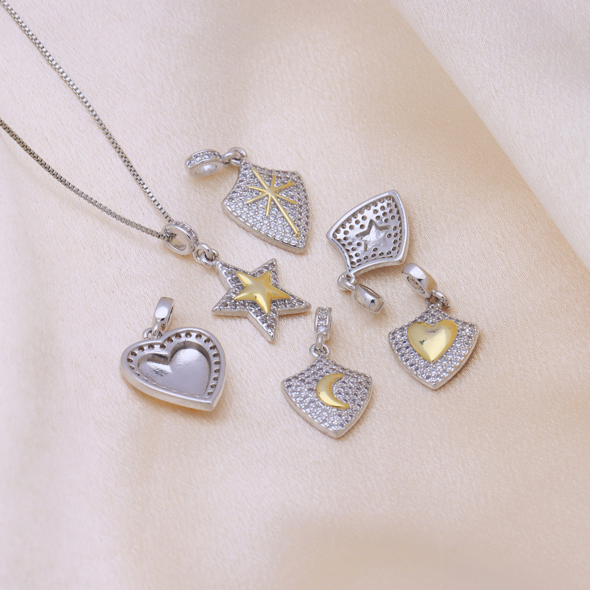 9g Weight Copper Pendant Material Zircon Inlay Material Pendant Necklace Classification Copper Chain Material box chain Chain Type 1 Piece Quantity Daily, Street Occasion Copper Material Star, Moon, Heart Shape Pattern Women's Gender Inlay Design Simple Style, IG Style Style Copper Inlay Star Moon Heart Shape Zircon Pendant Necklace 1