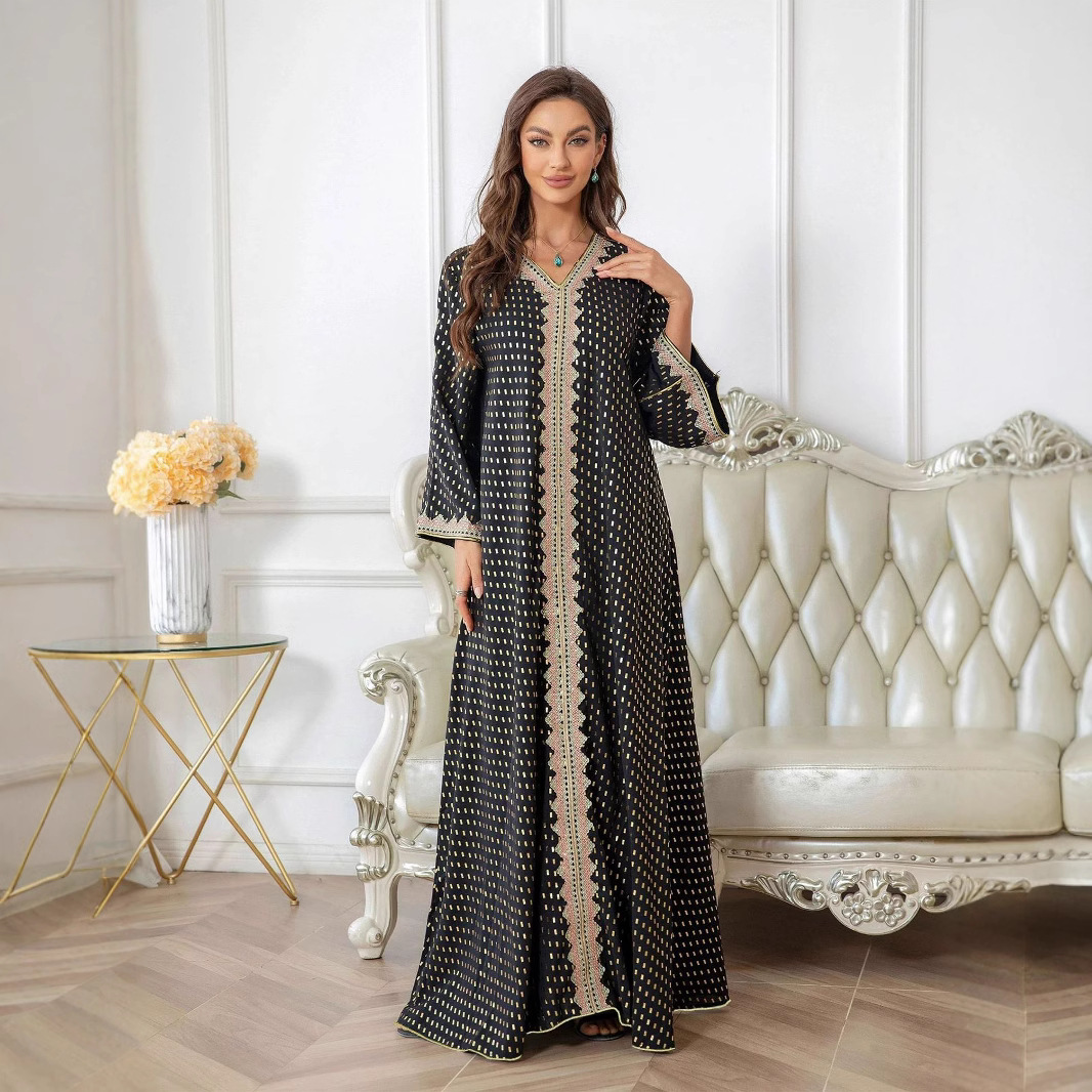 2025 Spring Middle Eastern And European Foreign Trade Muslim Robe With Gold Embossing, Simple Lace, Slim Fit, Dubai_voghion.com