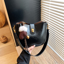 �߼����R�����r��ͨ��б�����Ů2025�¿��n��͹�ĥɰ�μ�Ҹ�°�