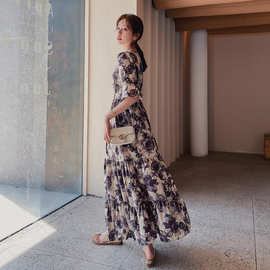 2025夏季新款宽松姐妹女装小玫瑰长裙显瘦喇叭袖度假碎花连衣裙女