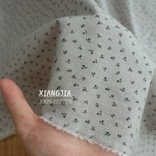 梭织全棉斜纹磨毛布料   复古淡雅小碎花  童装衣物家居服面料