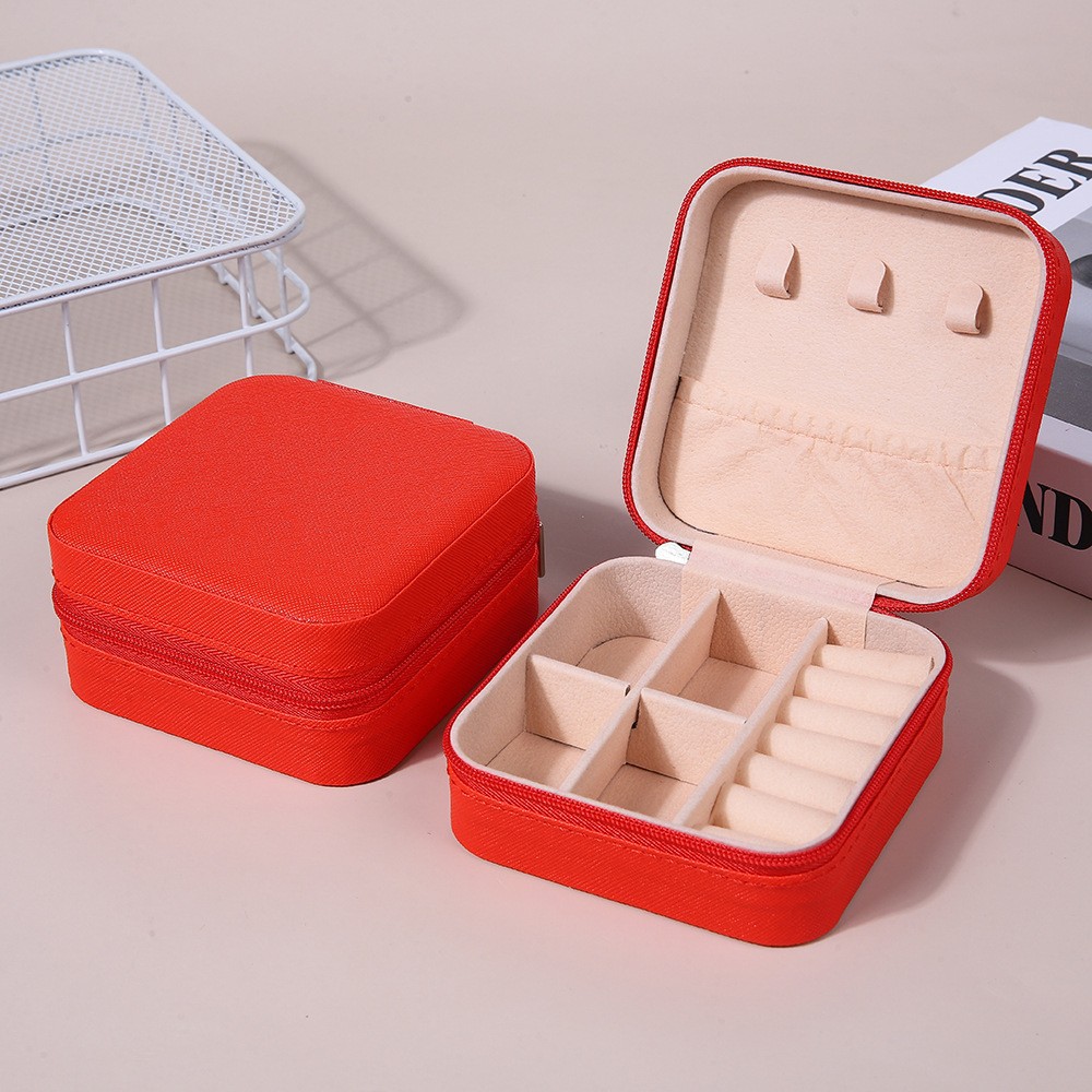 Portable jewelry box for earrings, necklaces, rings, storage box, small and elegant home accessories, best-selling model