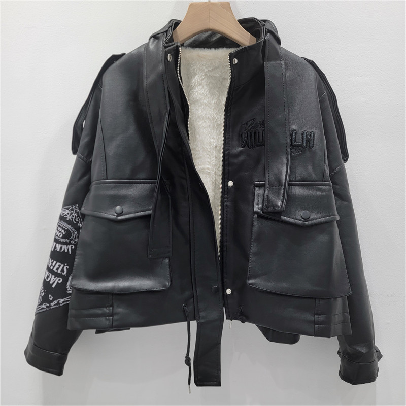 Carta de estilo americano más veludo engrosado lazos chaqueta de cuero PU chaqueta de mujer herramientas sueltas de bolsillo grande chaqueta de locomotora