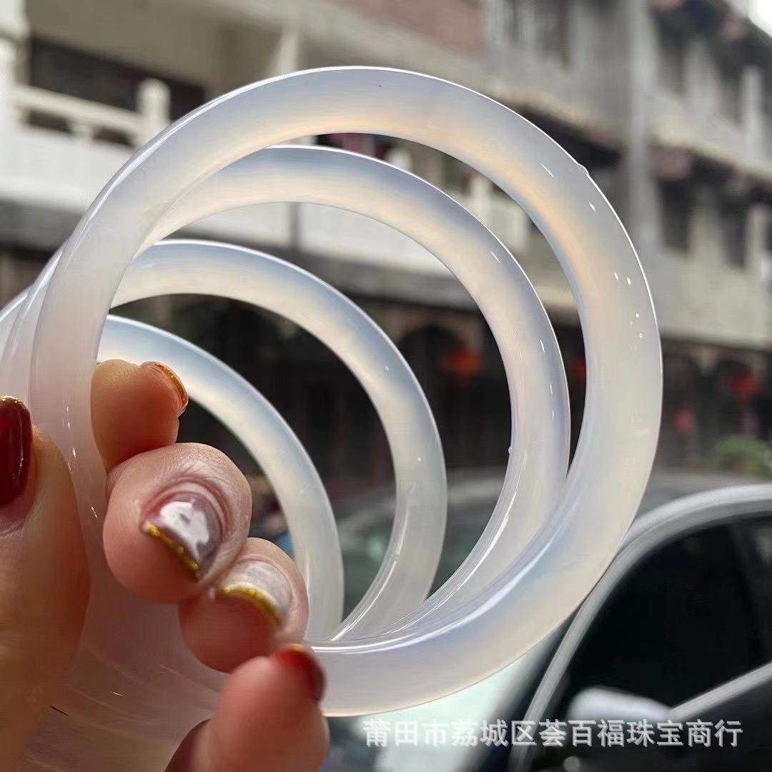 Flawless natural chalcedony high-ice Brazilian material bangle, 8mm flat strip, moonlight-like translucent, pastoral-style fairy bangle.